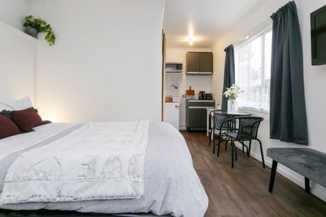 Photo of property in 2/44 Hinekura Avenue, Taupo, 3330