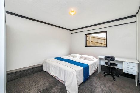 Photo of property in 155 Chelsea View Drive, Chatswood, Auckland, 0626