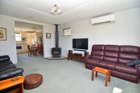 Photo of property in 127 Lincoln Road, Carterton, 5713