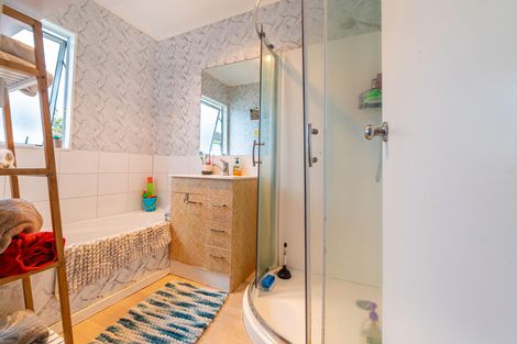 Photo of property in 1/35 Kopara Place, Clendon Park, Auckland, 2103