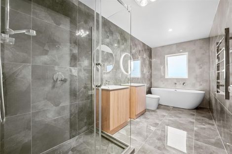 Photo of property in 52 Resolution Drive, Gulf Harbour, Whangaparaoa, 0930