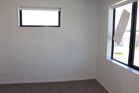 Photo of property in 11 Ngakoro Road, Karaka, Papakura, 2113
