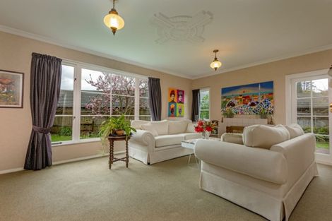 Photo of property in 6 Montgomery Terrace, Hokowhitu, Palmerston North, 4410