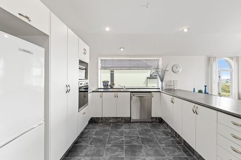 Photo of property in 11 Uldale Place, Westmorland, Christchurch, 8025