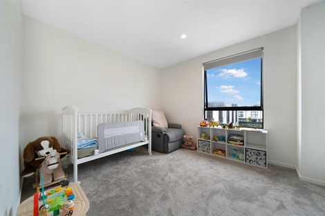 Photo of property in 7/30b Westgate Drive, Massey, Auckland, 0614