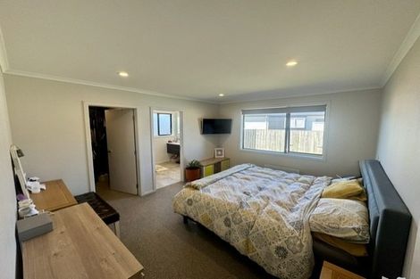 Photo of property in 168 Navigation Drive, Whitby, Porirua, 5024