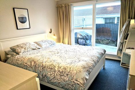 Photo of property in 2/220 Waimairi Road, Ilam, Christchurch, 8041