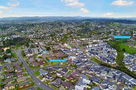 Photo of property in 5 Mcwhirters Farm Lane, Massey, Auckland, 0614