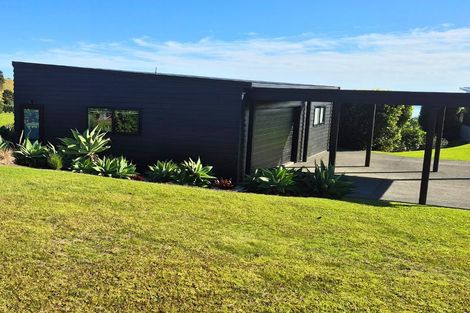 Photo of property in 330 Cable Bay Block Road, Cable Bay, 0420