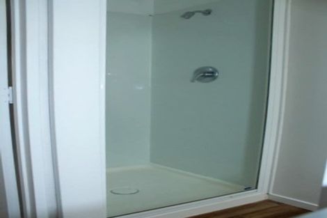 Photo of property in 71a Barrack Road, Mount Wellington, Auckland, 1060