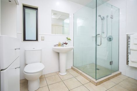 Photo of property in 3/7 The Avenue, Albany, Auckland, 0632