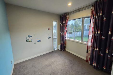 Photo of property in 34 Leburn Crescent, Flat Bush, Auckland, 2016