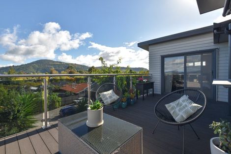 Photo of property in 2b Pah Road, Kawaha Point, Rotorua, 3010