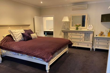 Photo of property in 2 Blundell Way, Heretaunga, Upper Hutt, 5018