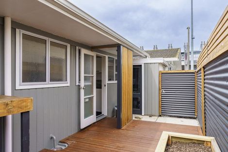 Photo of property in 2/33 Latham Street, Napier South, Napier, 4110