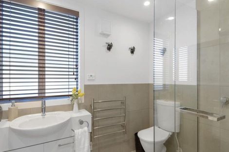 Photo of property in 1/34 Aikmans Road, Merivale, Christchurch, 8014