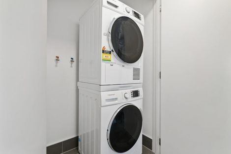 Photo of property in 1m/4045 Great North Road, Glen Eden, Auckland, 0602