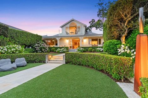 Photo of property in 11 King Edward Parade, Devonport, Auckland, 0624