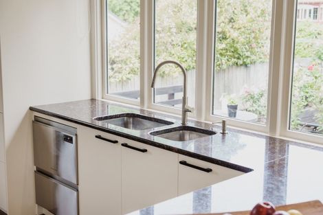 Photo of property in 5 Merlin Street, Roslyn, Dunedin, 9010