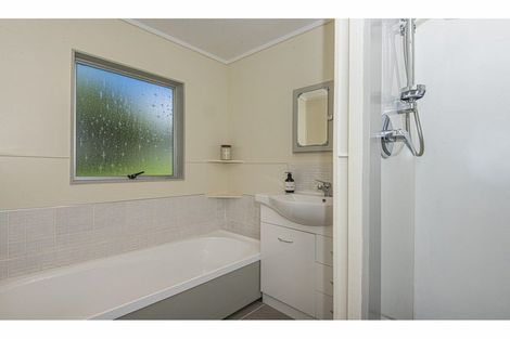 Photo of property in 16 Ascot Avenue, Te Kamo, Whangarei, 0112