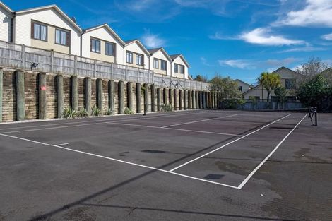 Photo of property in 16/11 The Avenue, Albany, Auckland, 0632