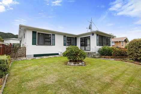 Photo of property in 51 Bonnie Glen Crescent, Ebdentown, Upper Hutt, 5018