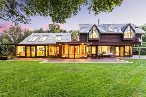 Photo of property in 16 Grangewood Lane, Burnside, Christchurch, 8053