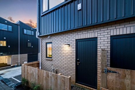 Photo of property in 3/50 Newington Road, Henderson, Auckland, 0612