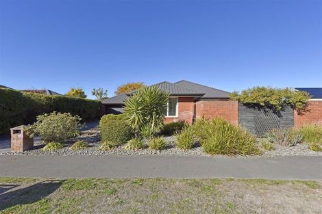Photo of property in 114 Rothesay Road, Parklands, Christchurch, 8083