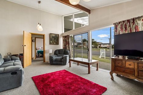 Photo of property in 30 Garden Heights Avenue, Glenview, Hamilton, 3206