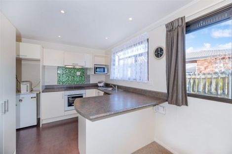 Photo of property in 2/11 Akehurst Avenue, New Lynn, Auckland, 0600