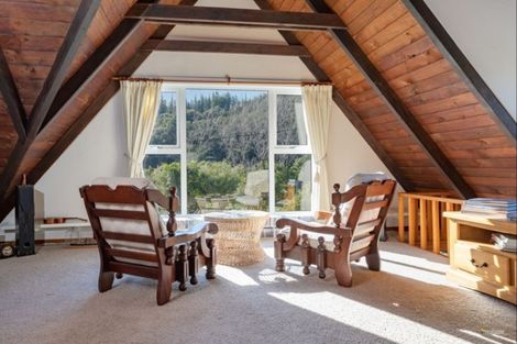 Photo of property in 246 Plateau Road, Te Marua, Upper Hutt, 5018