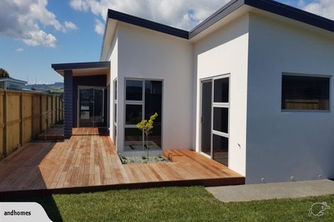 Photo of property in 9 Hanlow Place, Pyes Pa, Tauranga, 3112