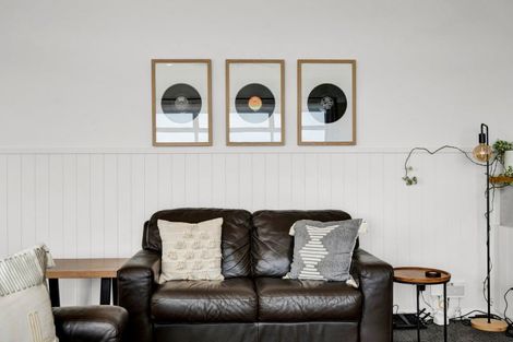 Photo of property in 7 Lemont Place, Westown, New Plymouth, 4310