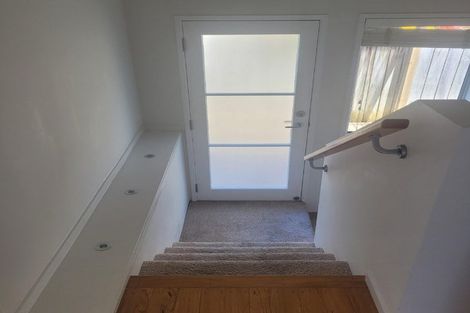 Photo of property in 11 Woodside Avenue, Northcote, Auckland, 0627