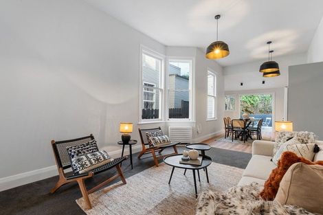 Photo of property in 23 Elizabeth Street, Mount Victoria, Wellington, 6011