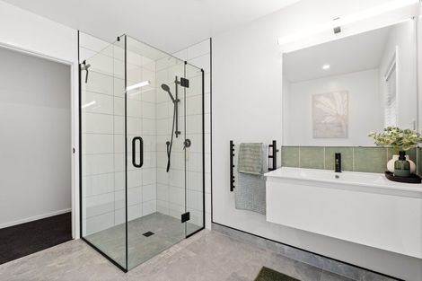 Photo of property in 23a Crepe Myrtle Street, Glenbervie, 0173