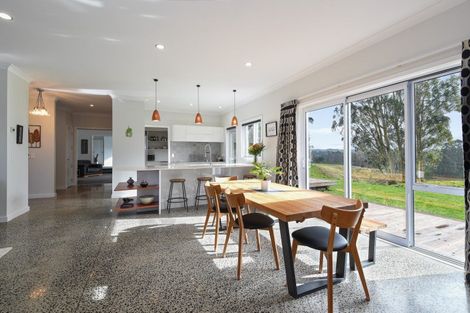 Photo of property in 297 Kaharoa Road, Hamurana, Rotorua, 3096