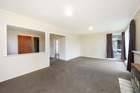 Photo of property in 98 Apollo Parade, Milson, Palmerston North, 4414