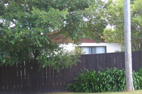 Photo of property in 1/23 Philson Terrace, Browns Bay, Auckland, 0630