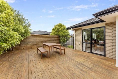 Photo of property in 11 Phoenix Court, Otaki, 5512