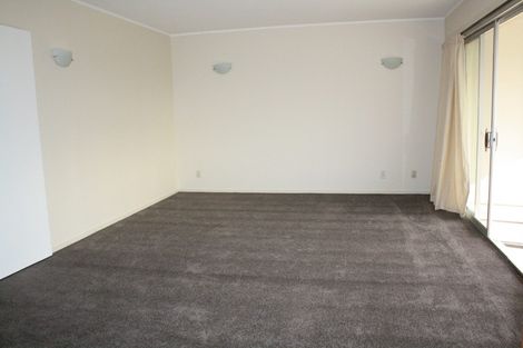 Photo of property in 17 Fratley Avenue, Farm Cove, Auckland, 2012