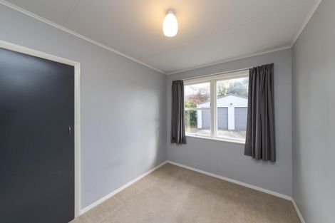 Photo of property in 88 Wikiriwhi Crescent, Awapuni, Palmerston North, 4412