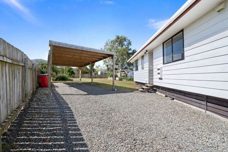 Photo of property in 34 Kowhai Street, Tokomaru, Palmerston North, 4474