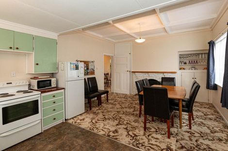 Photo of property in 1 Pitt Street, Raetihi, 4632