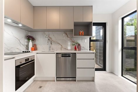 Photo of property in 3/27 Taikata Road, Te Atatu Peninsula, Auckland, 0610