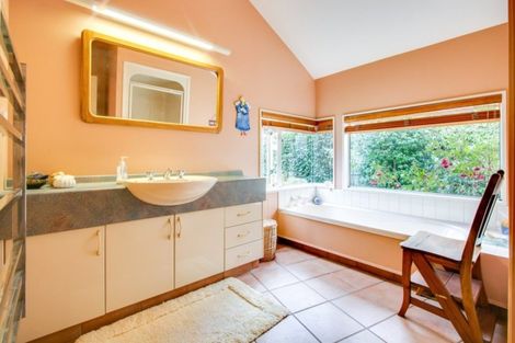 Photo of property in 180 Auckland Road, Greenmeadows, Napier, 4112