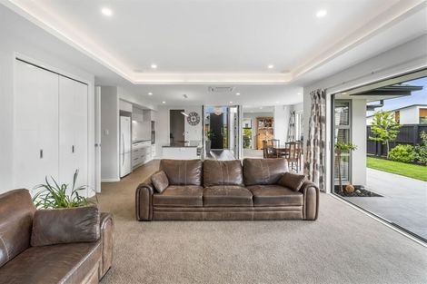 Photo of property in 6 Wallace Crescent, Prebbleton, 7604