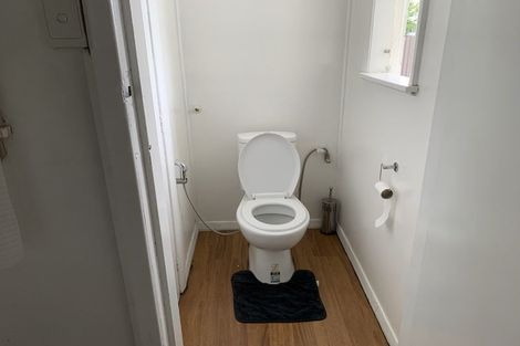 Photo of property in 28 Hammond Street, Bulls, 4818