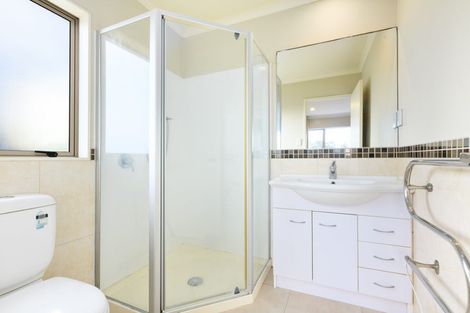 Photo of property in 70 Clover Drive, Henderson, Auckland, 0610